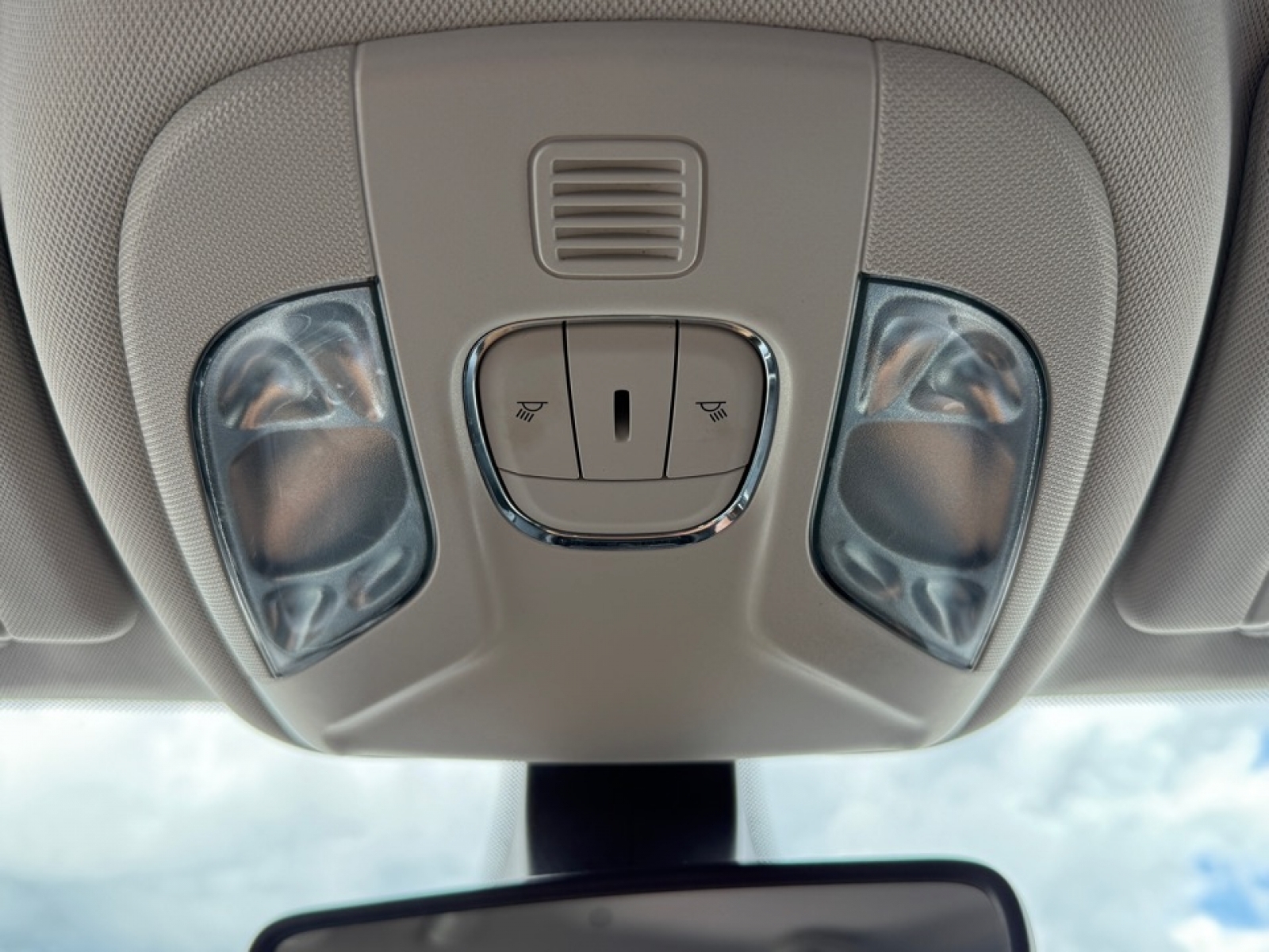 2018 Jeep Compass Limited 4x4, 38840, Photo