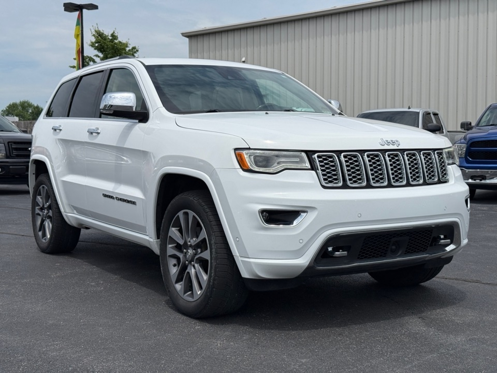 2018 Jeep Grand Cherokee Overland photo 2