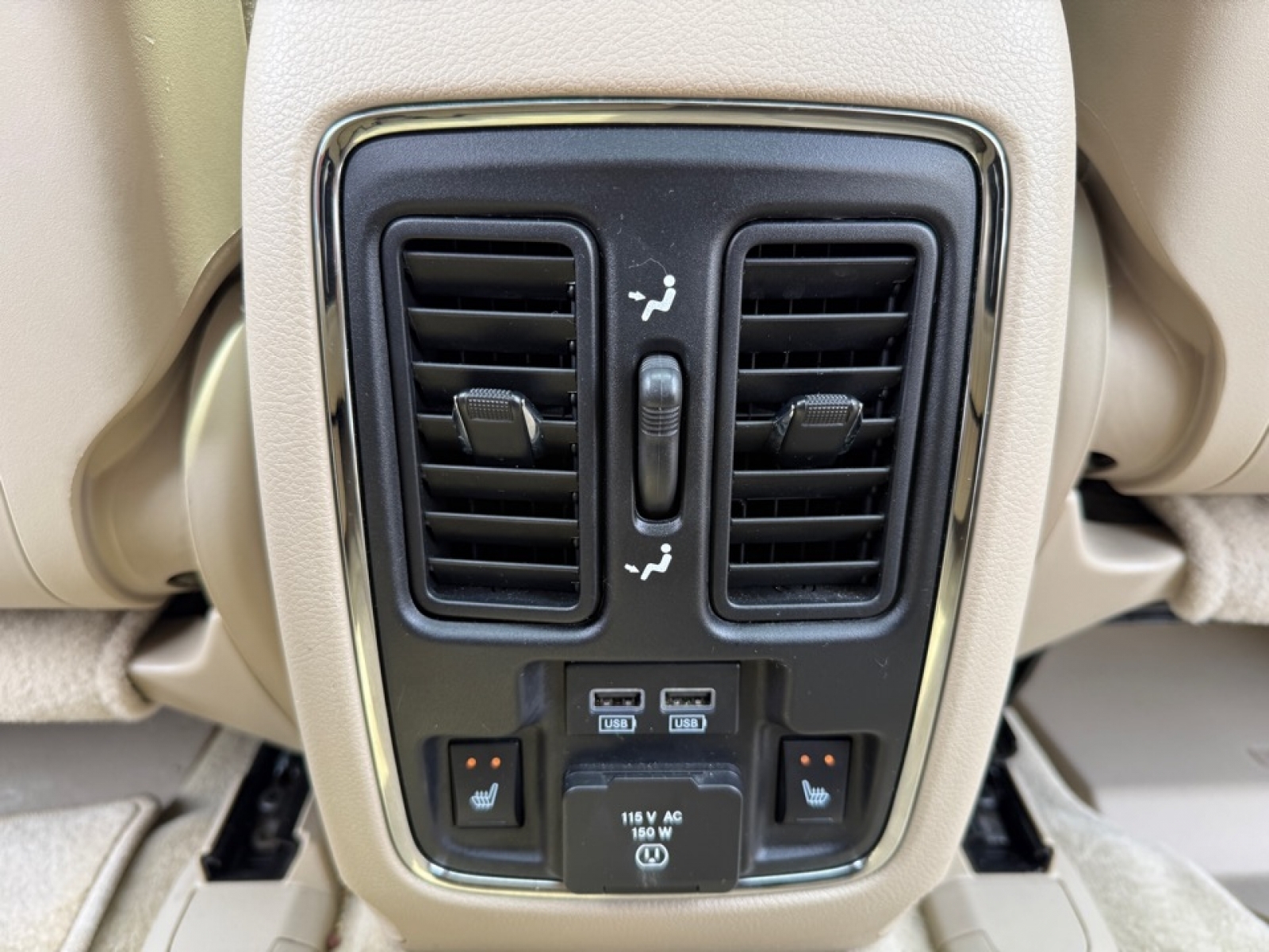 2018 Jeep Grand Cherokee Overland 4x4, 38530, Photo