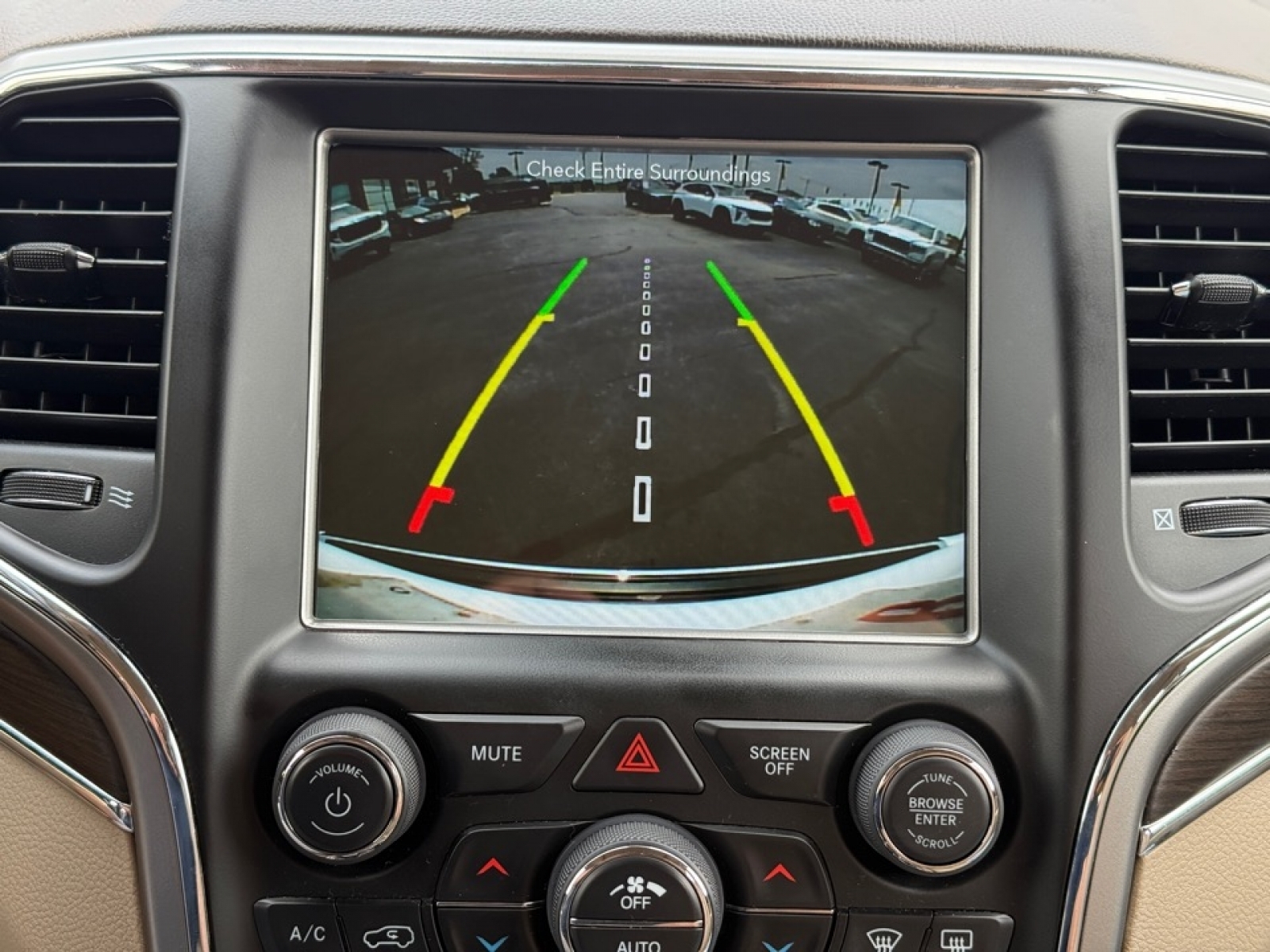 2018 Jeep Grand Cherokee Overland 4x4, 38530, Photo