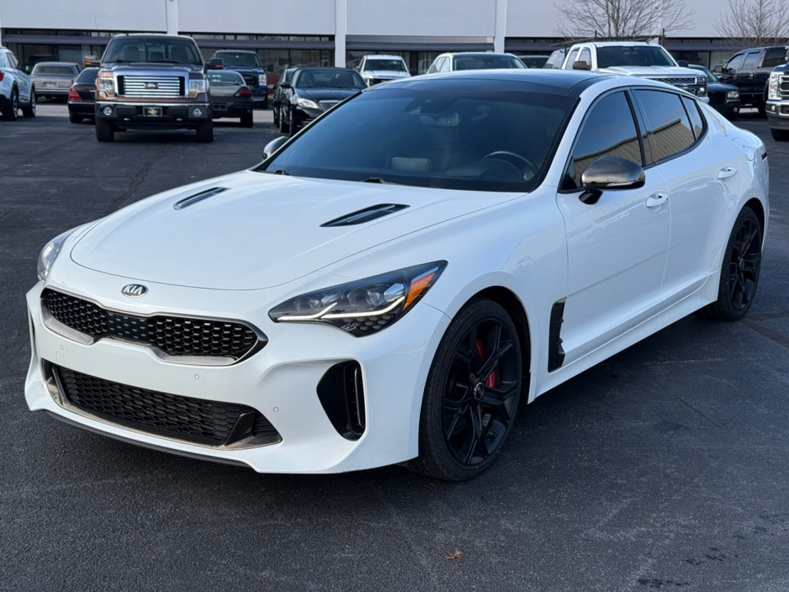 2018 Kia Stinger image