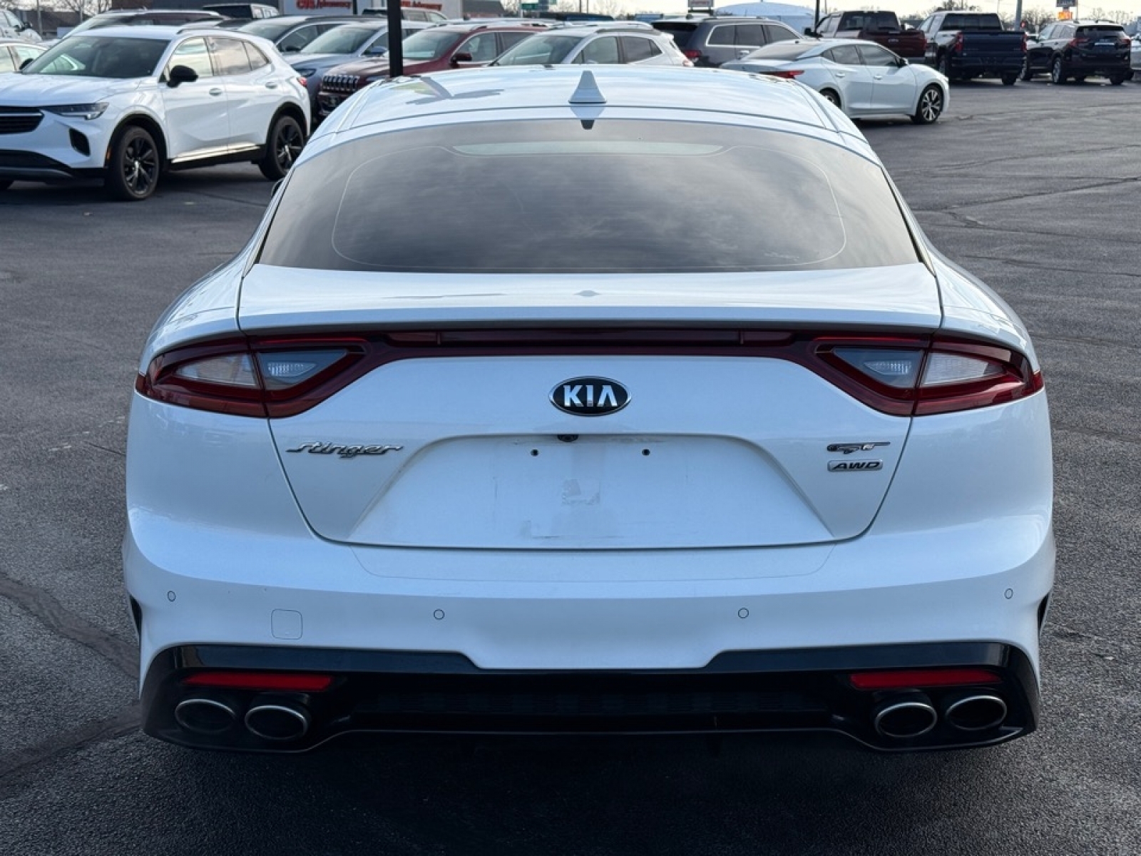 2018 Kia Stinger image