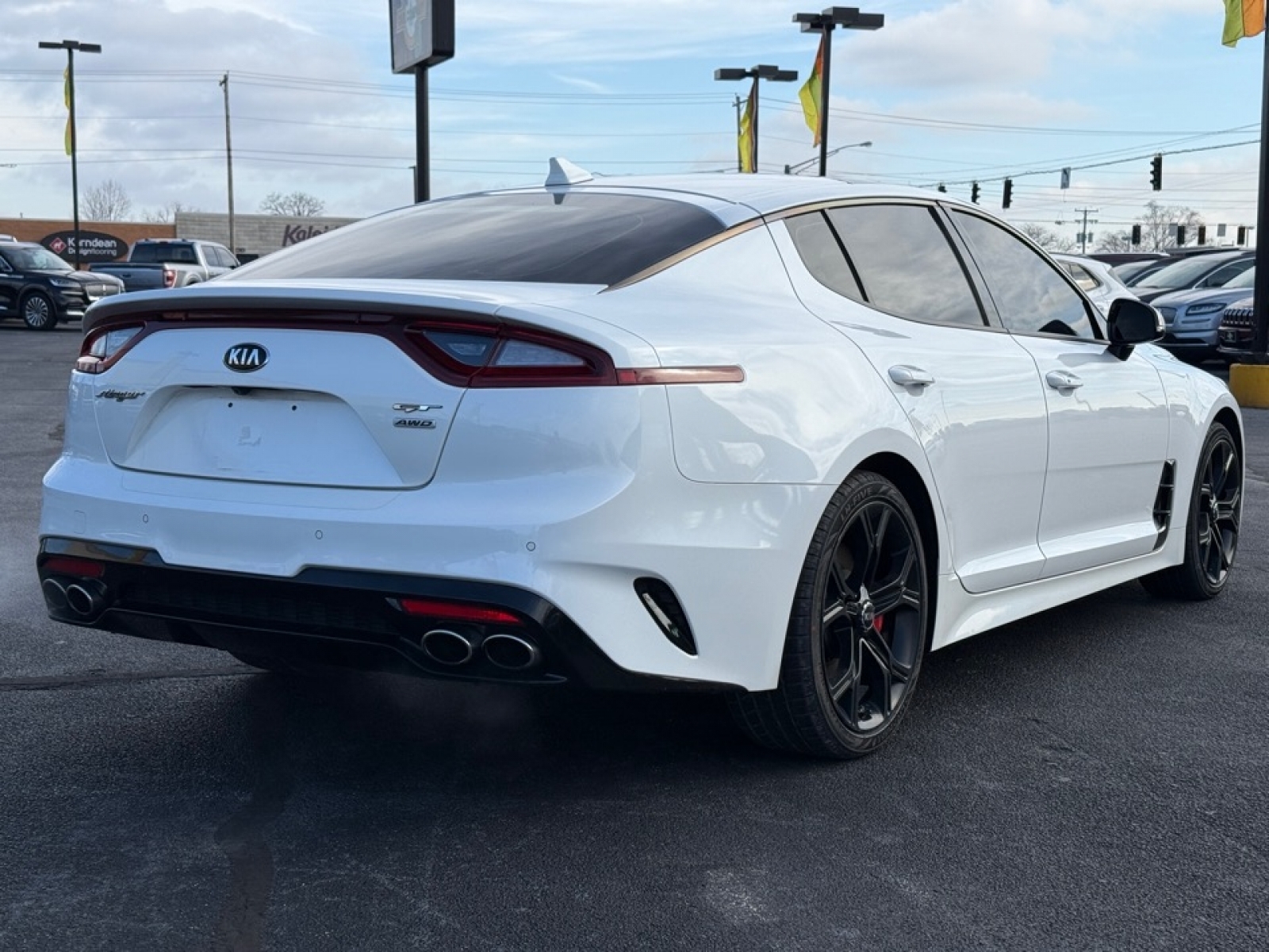 2018 Kia Stinger image