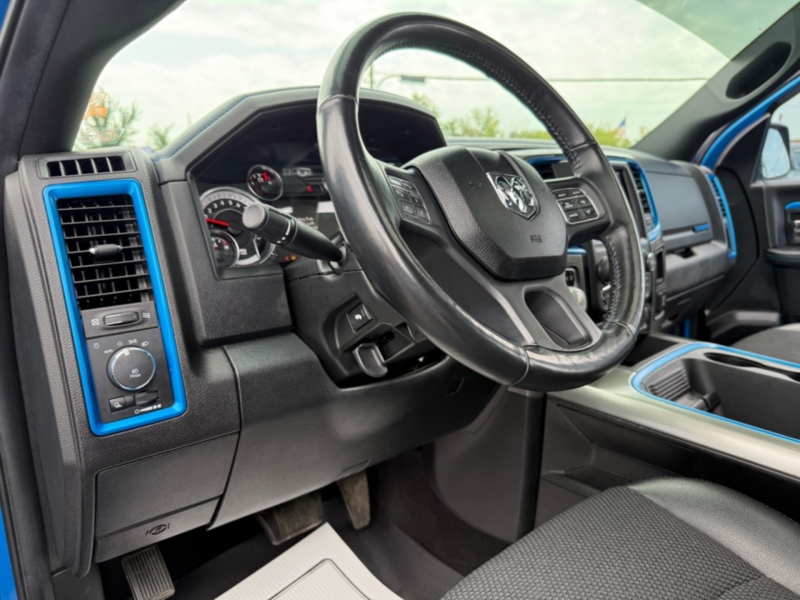 2018 Ram 1500 Sport photo 13