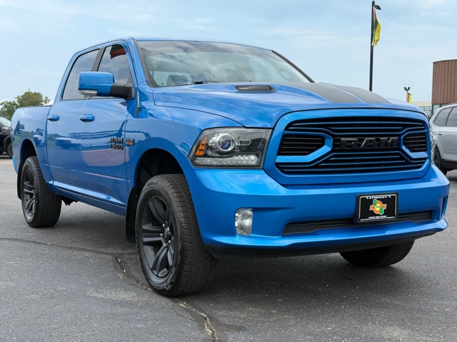 2018 Ram 1500 Sport photo 2