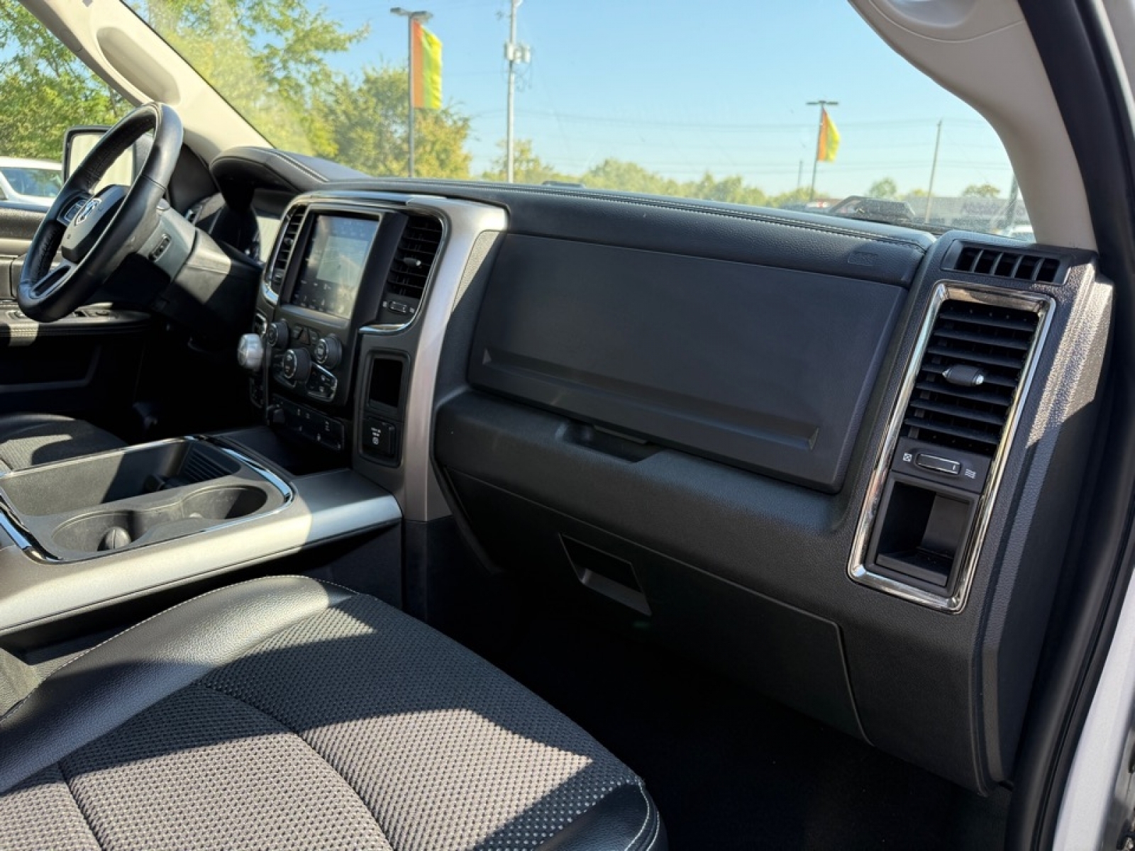 2018 Ram 1500 Sport, 38865A, Photo