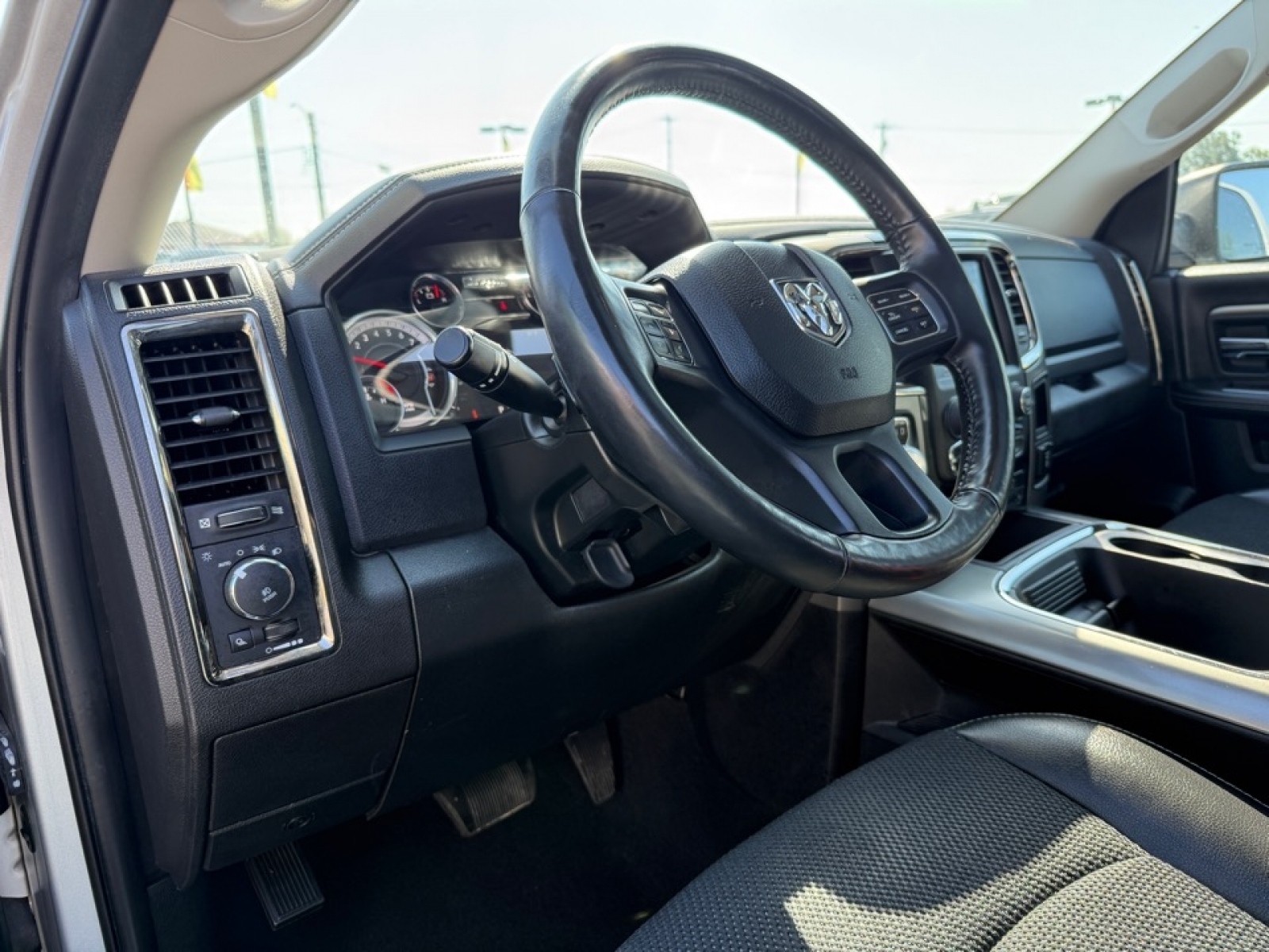 2018 Ram 1500 Sport, 38865A, Photo