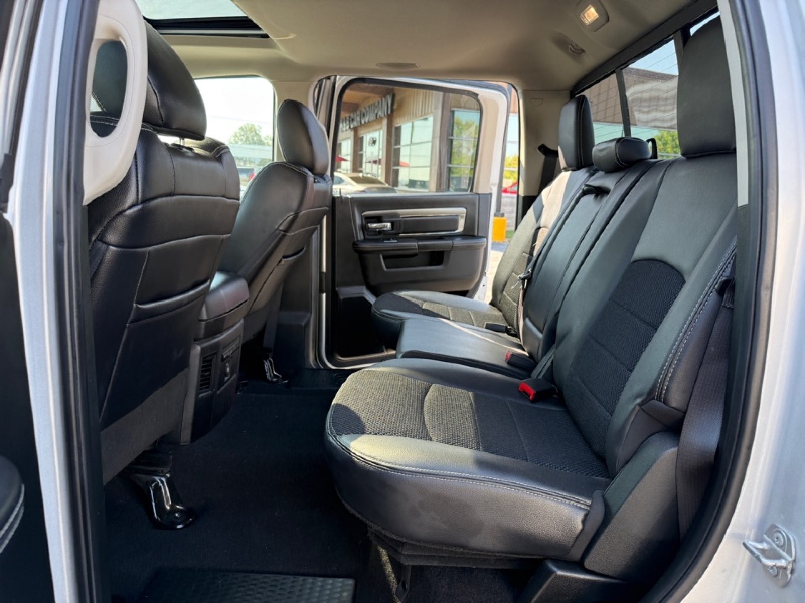 2018 Ram 1500 Sport, 38865A, Photo