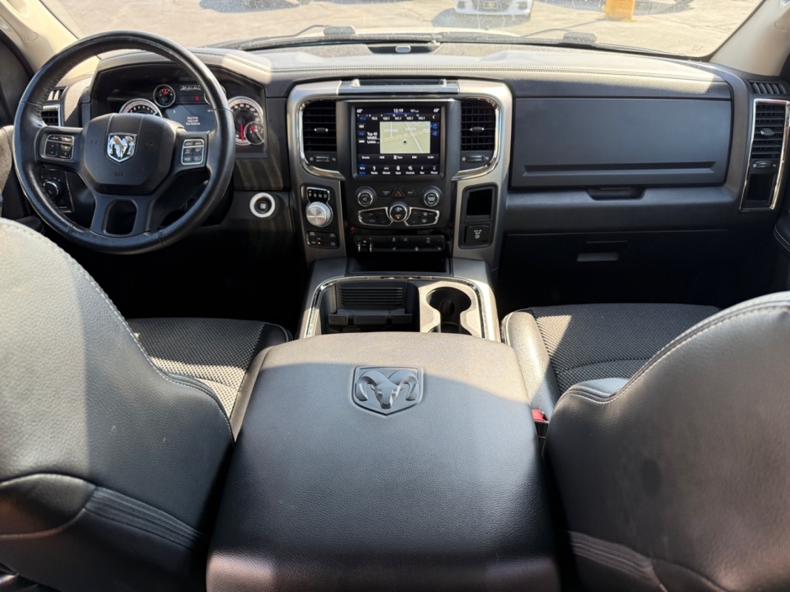 2018 Ram 1500 Sport, 38865A, Photo