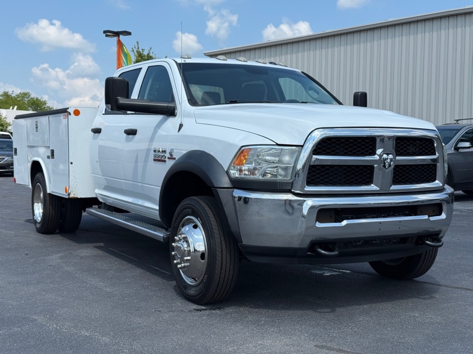 2018 Ram 5500 Chassis Tradesman, 38510, Photo