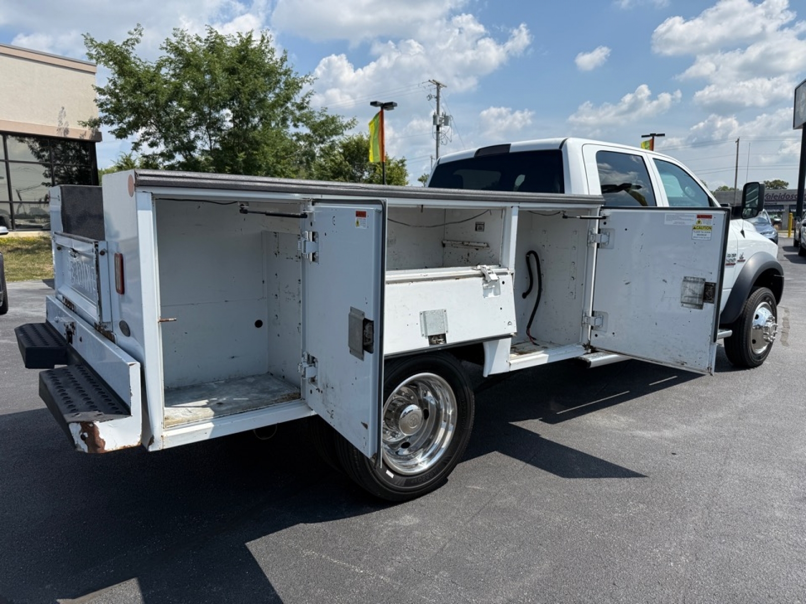 2018 Ram 5500 Chassis Tradesman, 38510, Photo