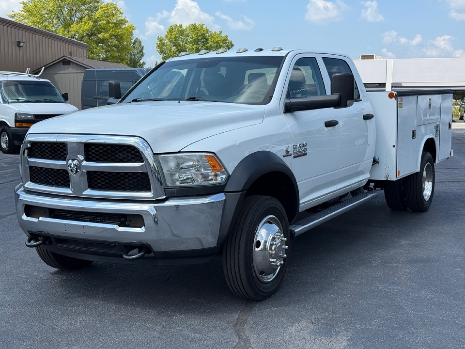 2018 Ram 5500 Chassis Tradesman, 38510, Photo