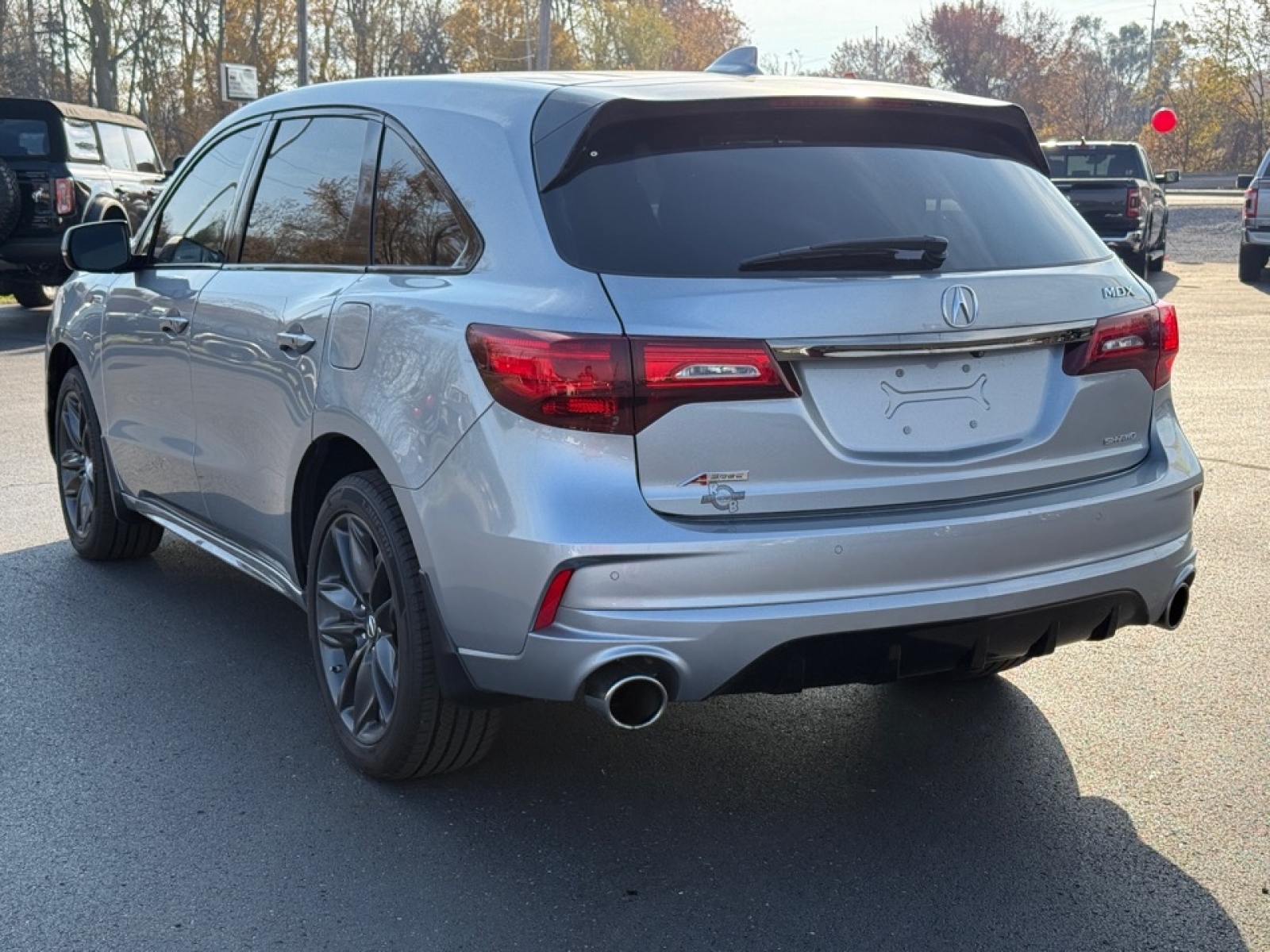 2019 Acura MDX image