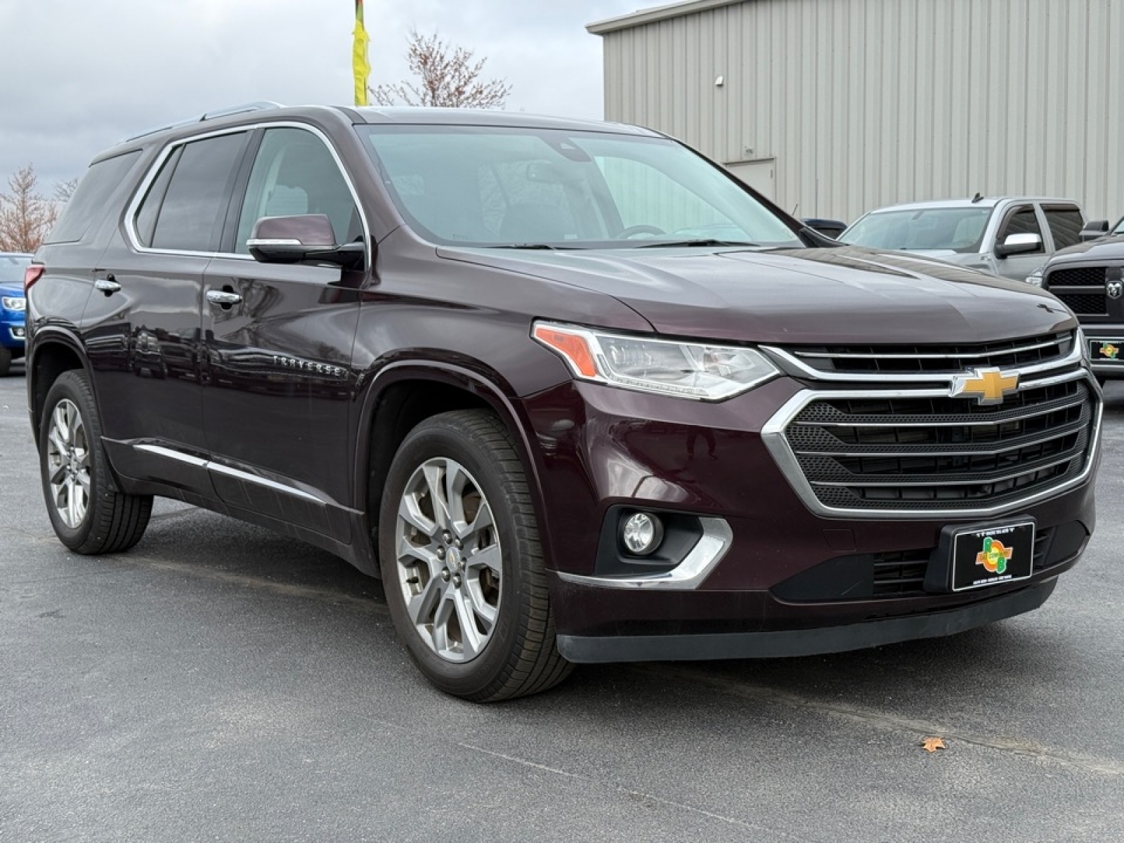 2019 Chevrolet Traverse Premier photo 2