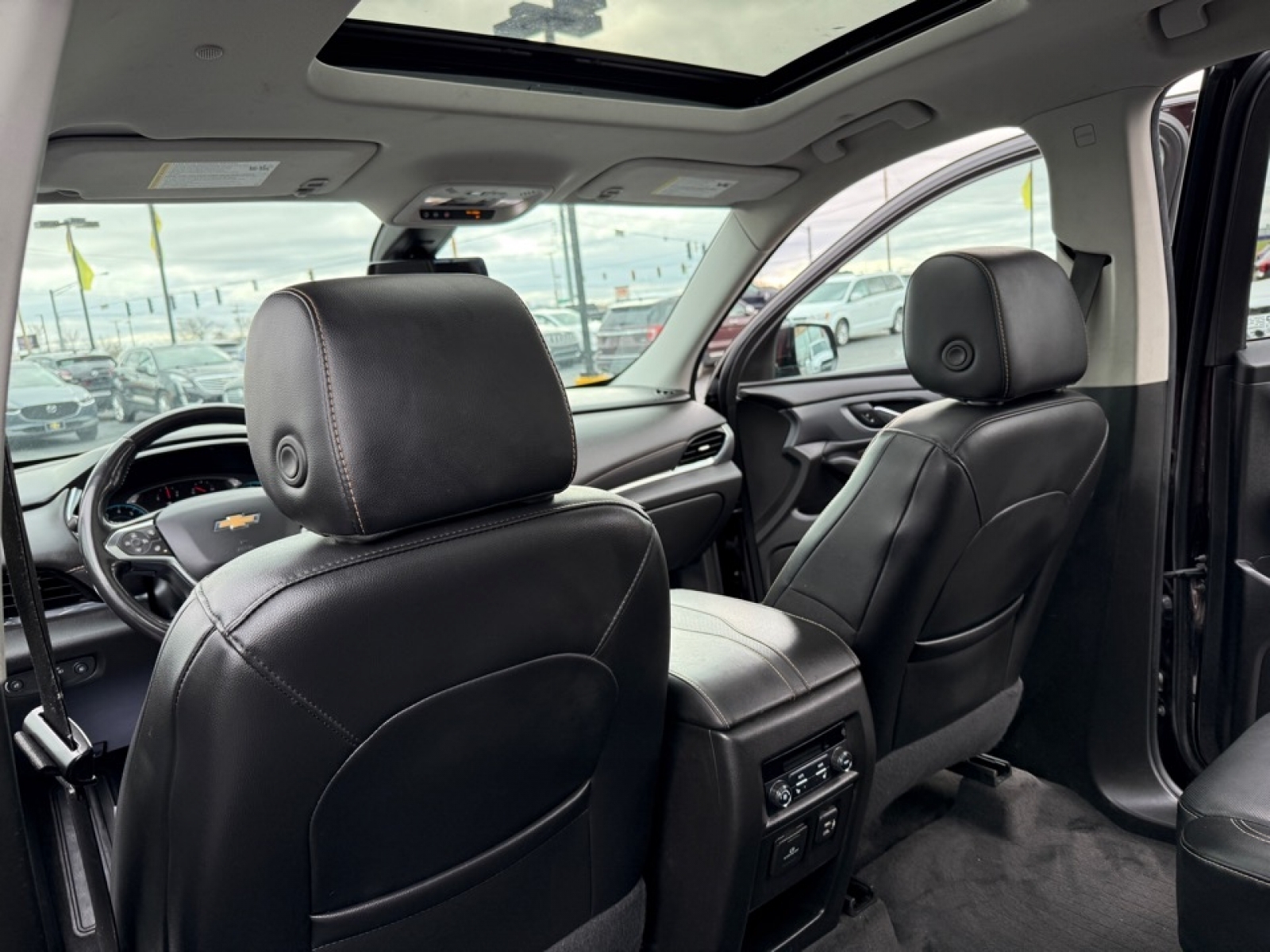 2019 Chevrolet Traverse Premier, 38211, Photo