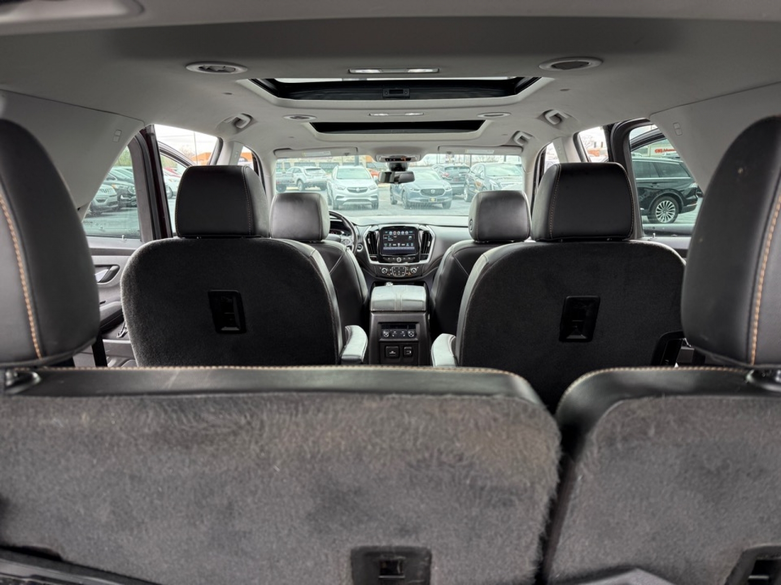 2019 Chevrolet Traverse Premier, 38211, Photo