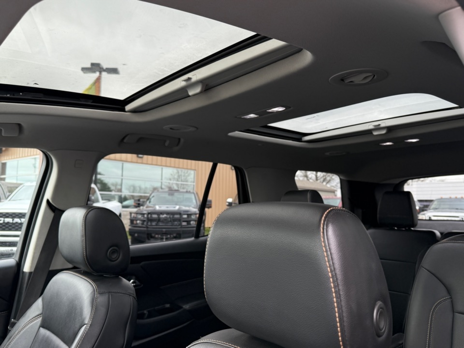 2019 Chevrolet Traverse Premier, 38211, Photo
