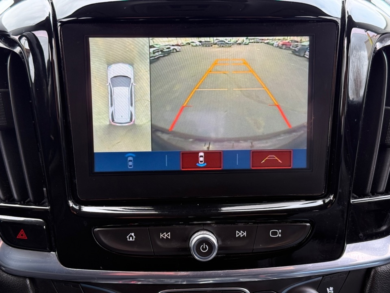 2019 Chevrolet Traverse Premier, 38211, Photo