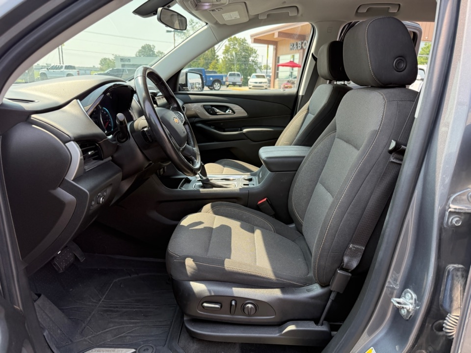 2019 Chevrolet Traverse 1LT photo 10