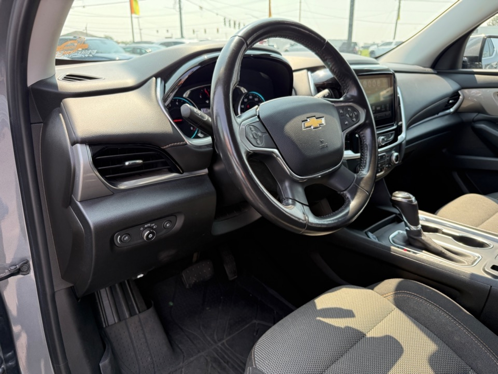 2019 Chevrolet Traverse 1LT photo 13