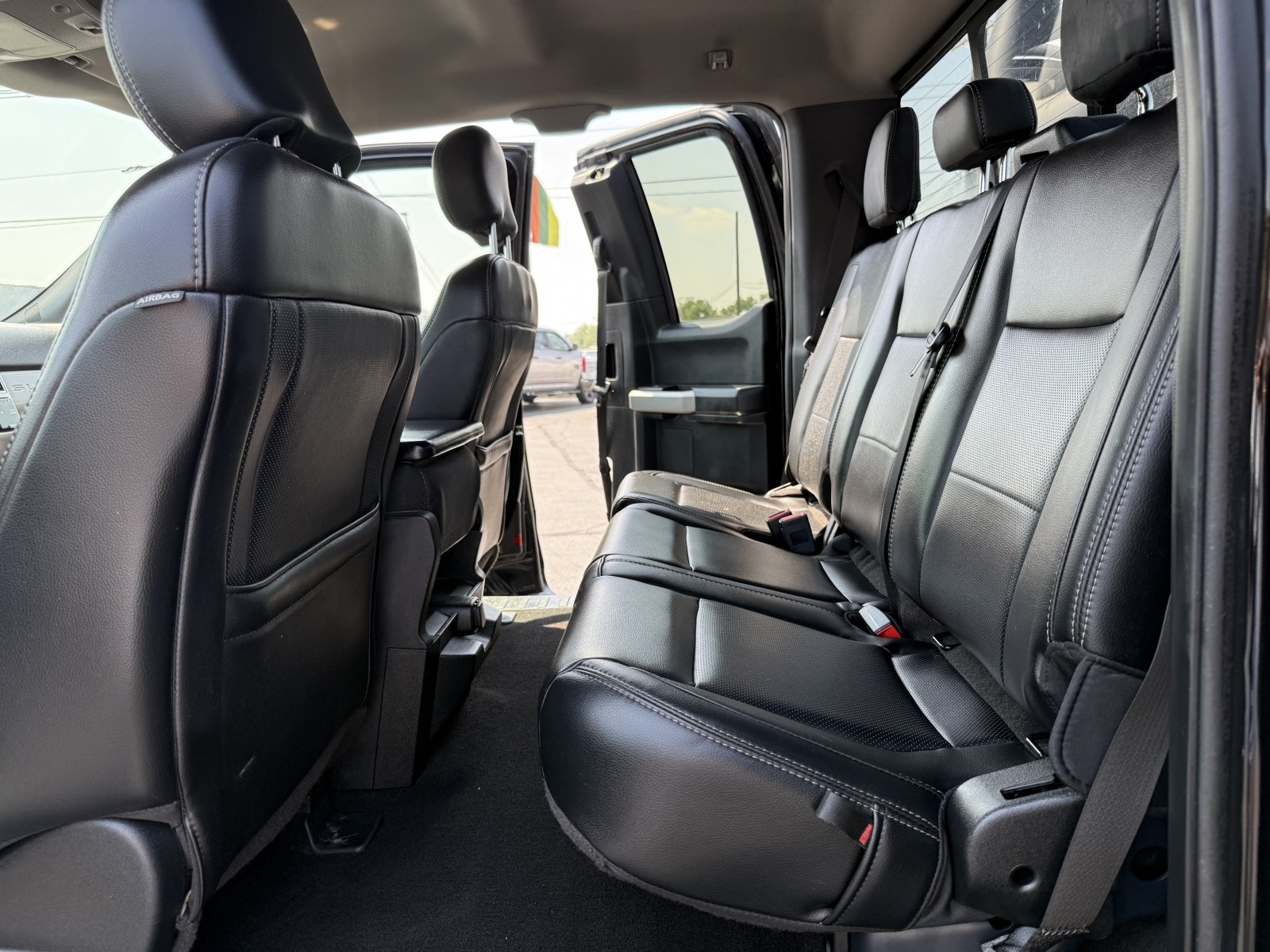 2019 Ford F-250 LARIAT, 38577, Photo