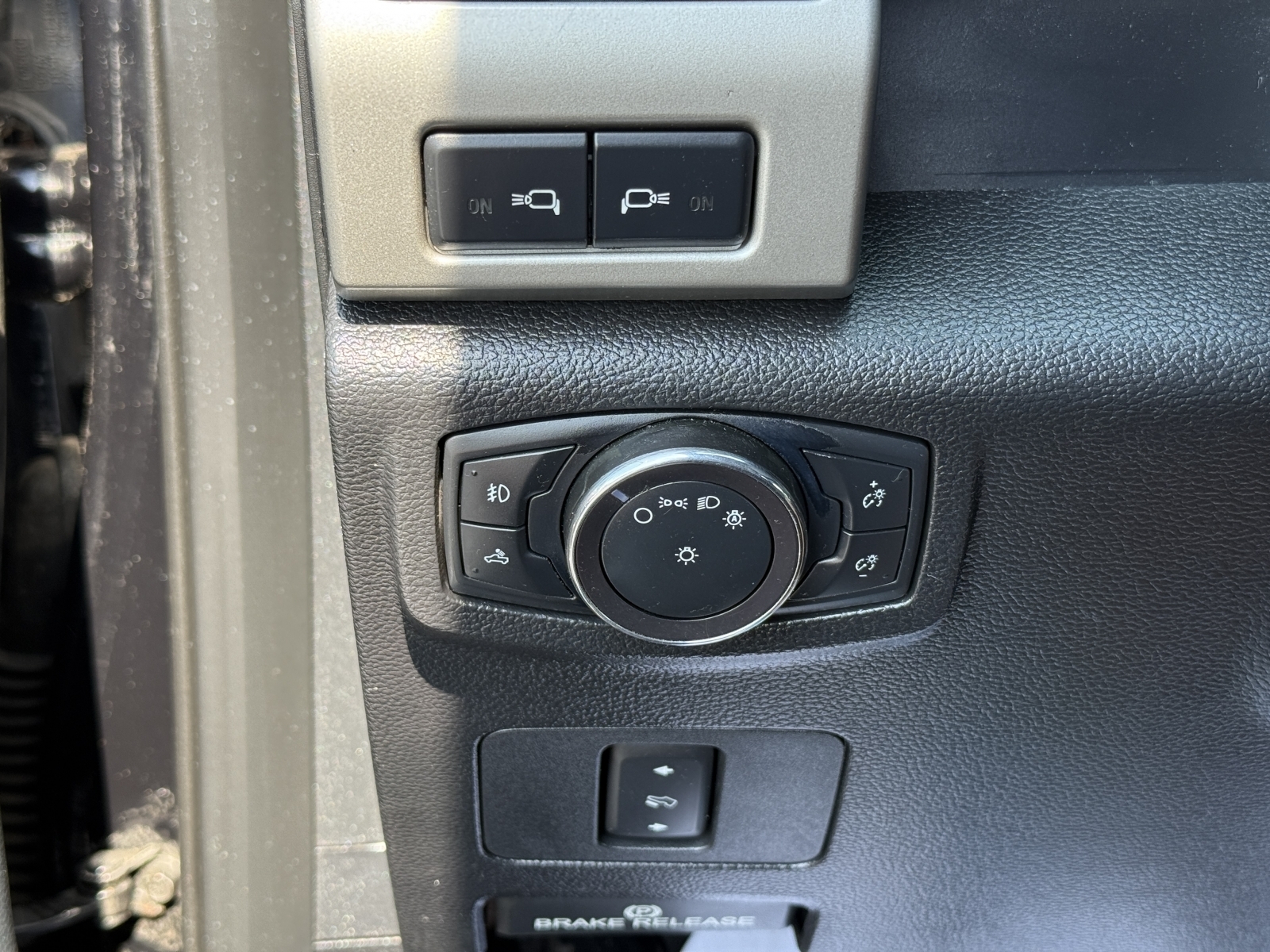 2019 Ford F-250 LARIAT, 38577, Photo