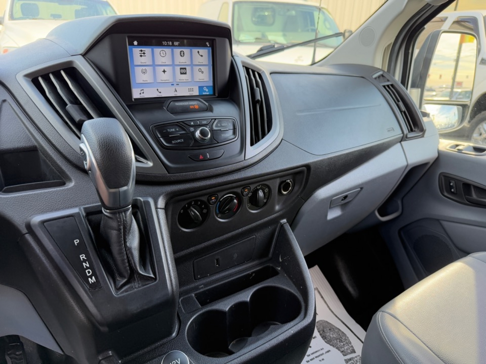 2019 Ford Transit-250 T-250 148