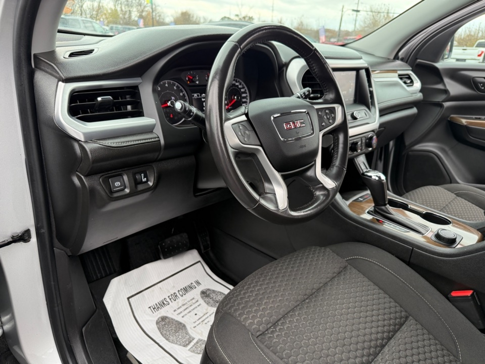 2019 GMC Acadia image