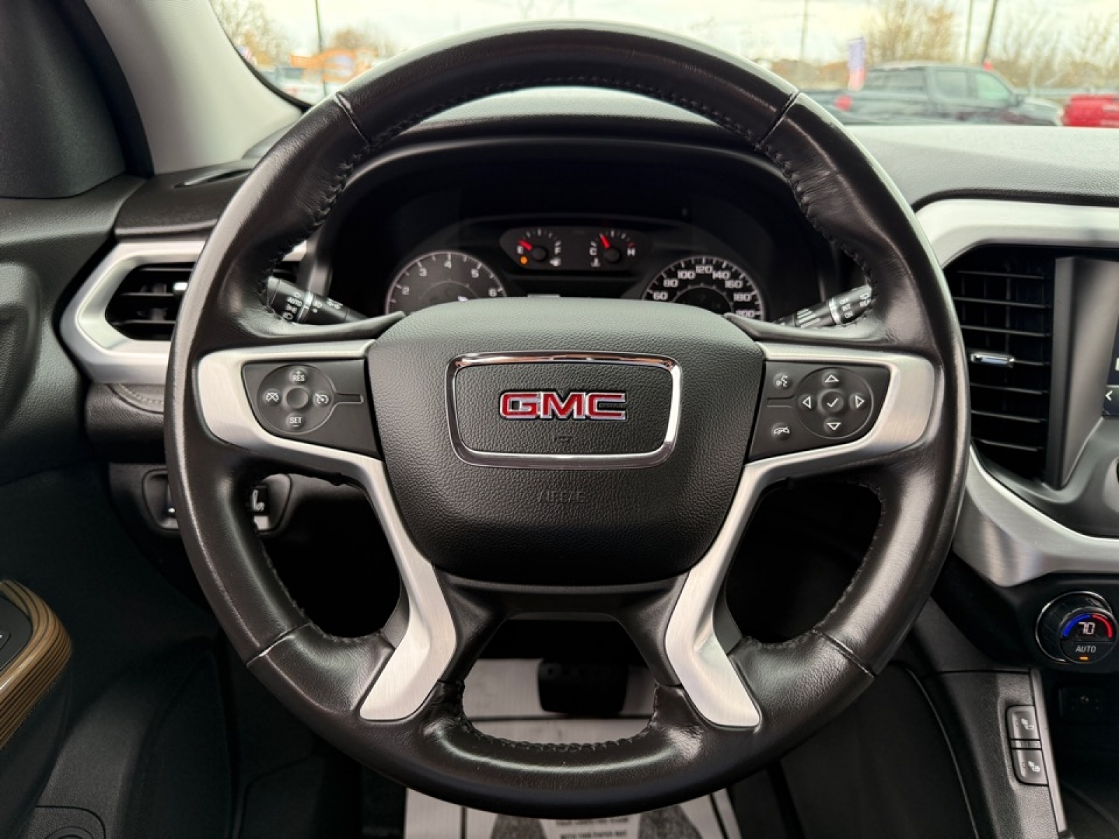 2019 GMC Acadia image