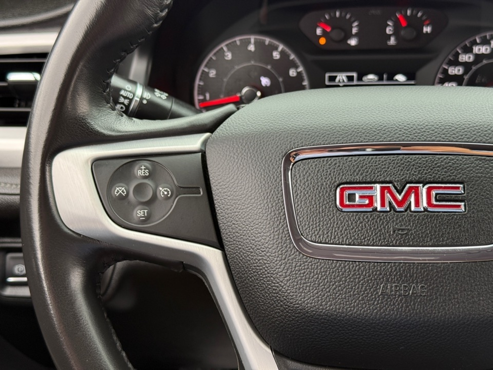 2019 GMC Acadia image