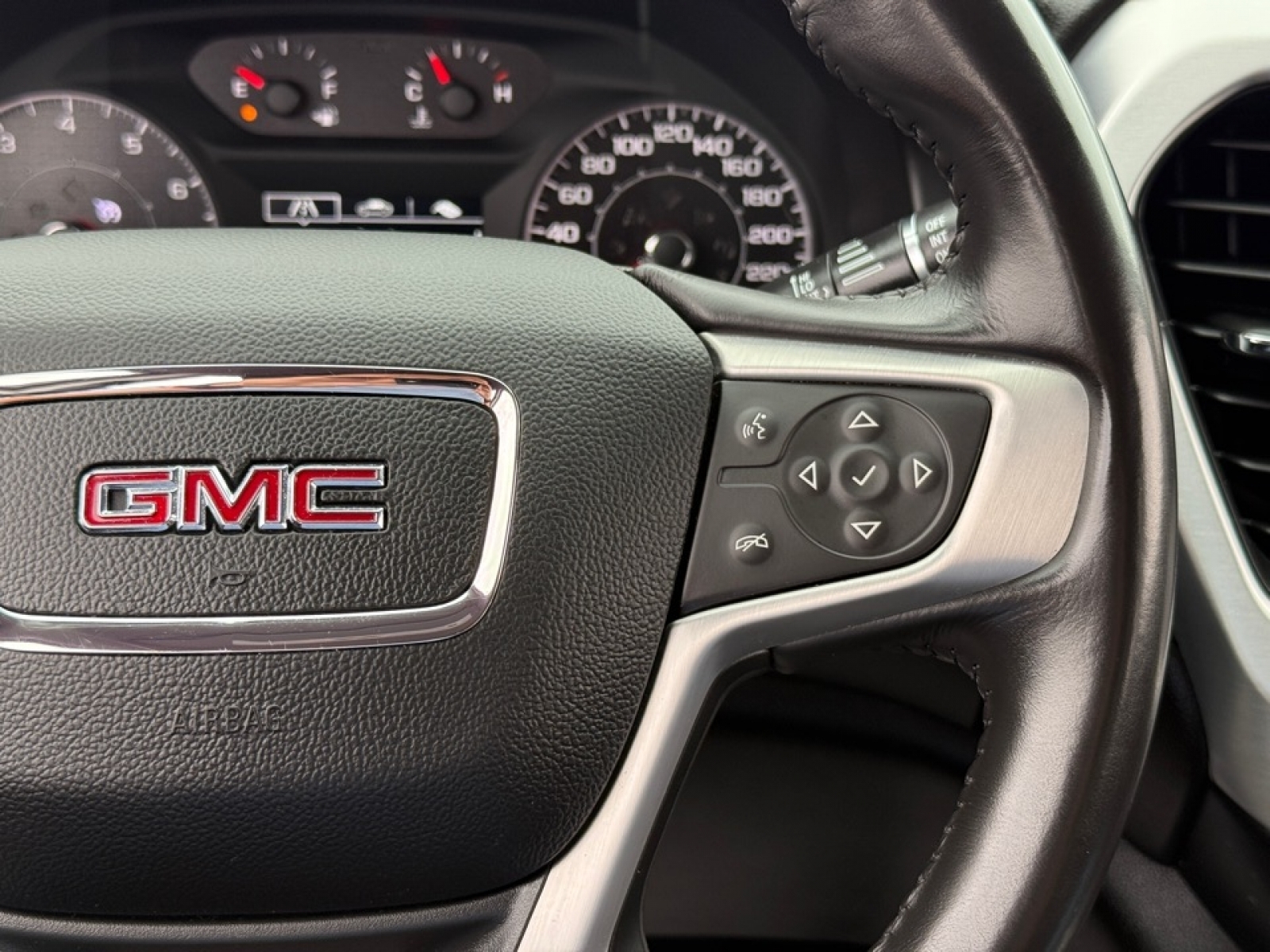 2019 GMC Acadia image