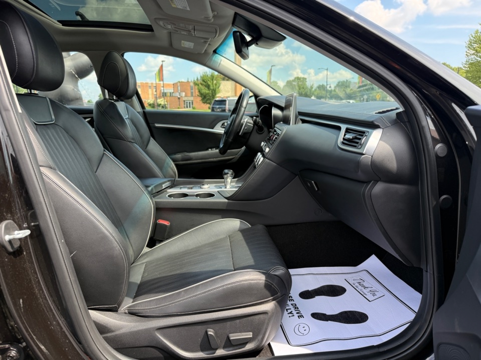 2019 Genesis G70 2.0T Advanced photo 11