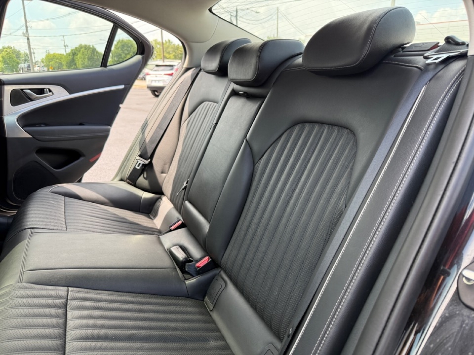 2019 Genesis G70 2.0T Advanced photo 17