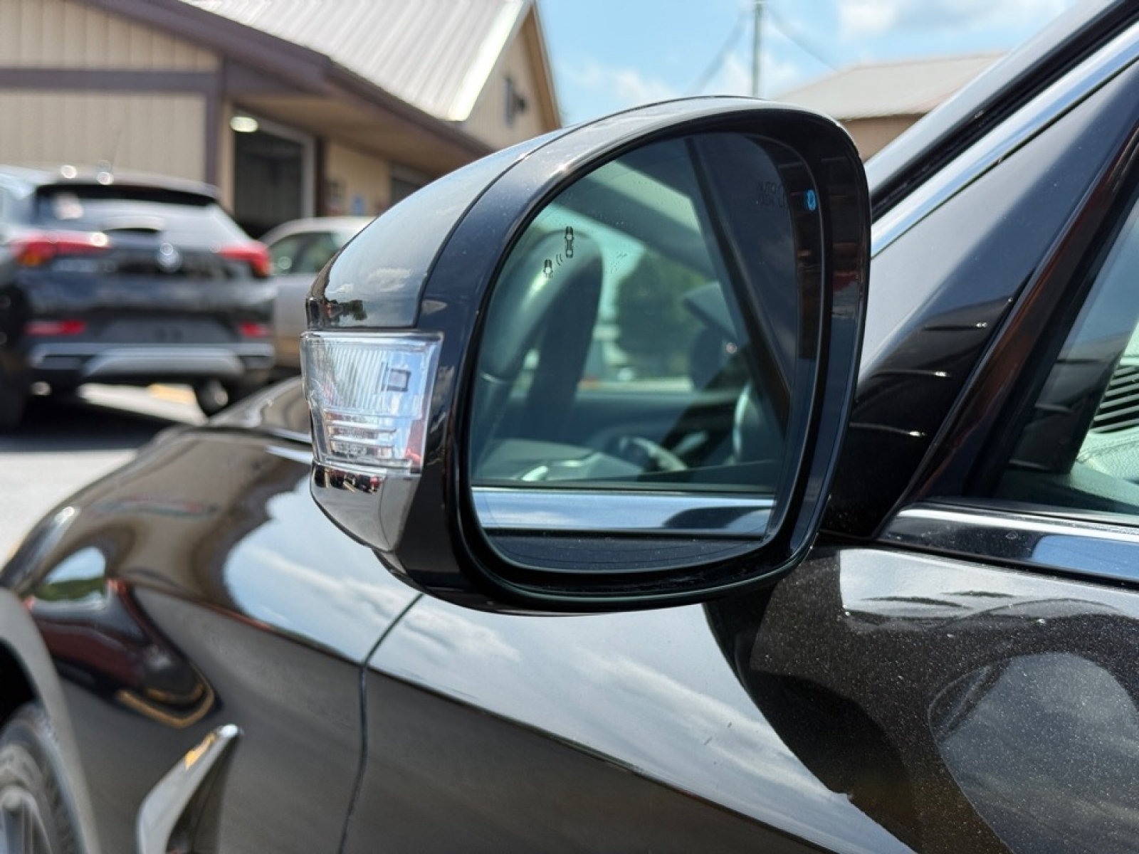 2019 Genesis G70 2.0T Advanced photo 35