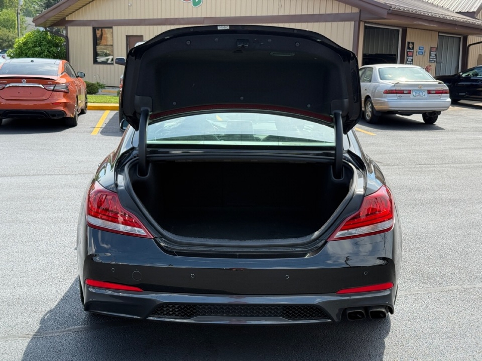 2019 Genesis G70 2.0T Advanced photo 38