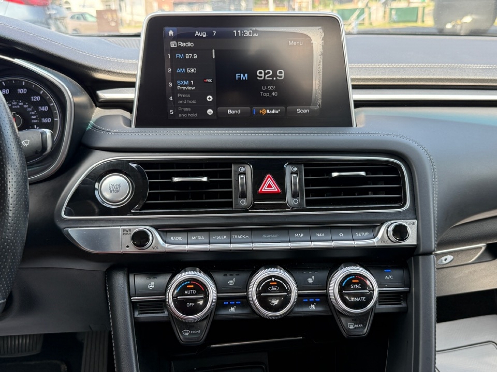2019 Genesis G70 2.0T Advanced photo 21