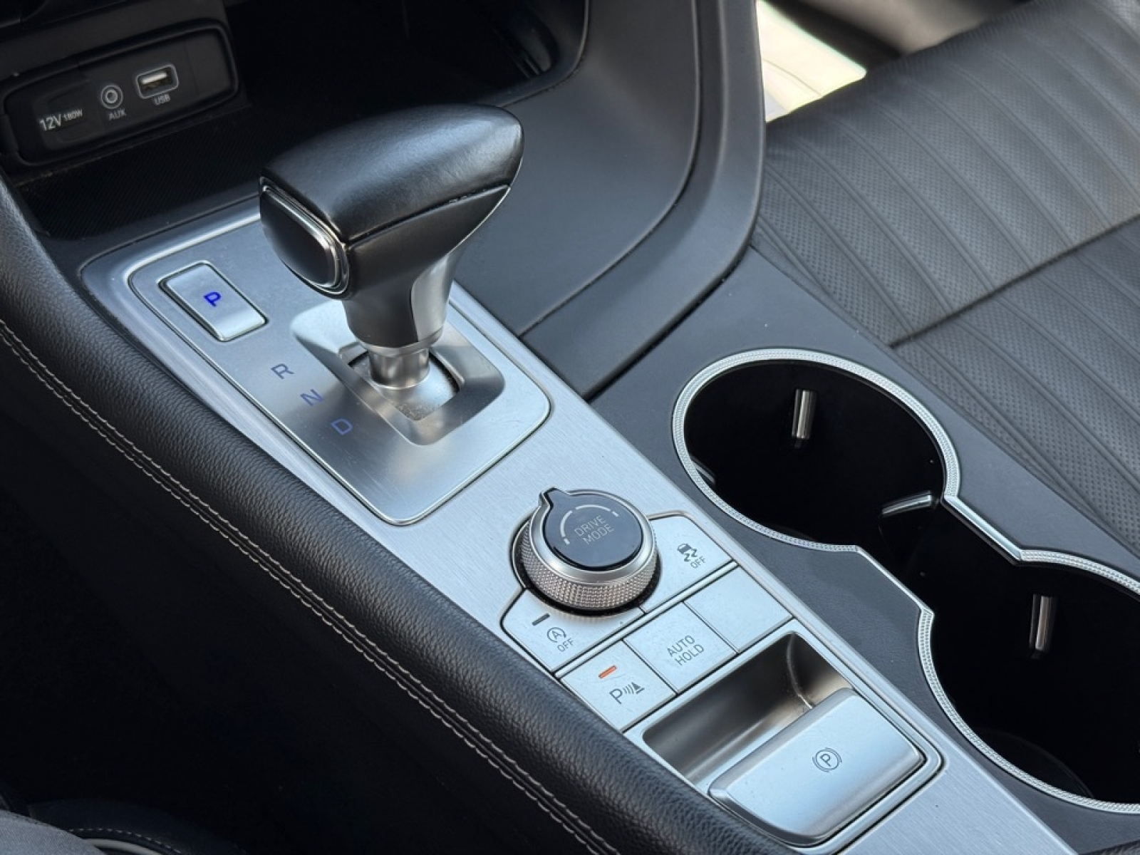 2019 Genesis G70 2.0T Advanced photo 29