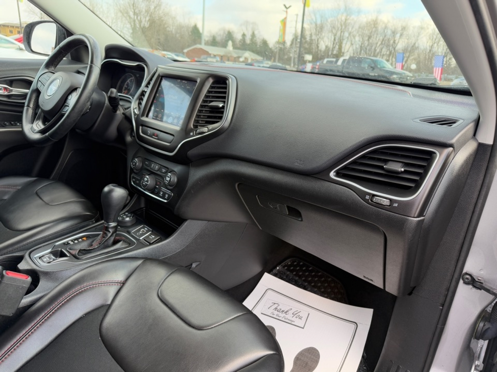 2019 Jeep Cherokee image