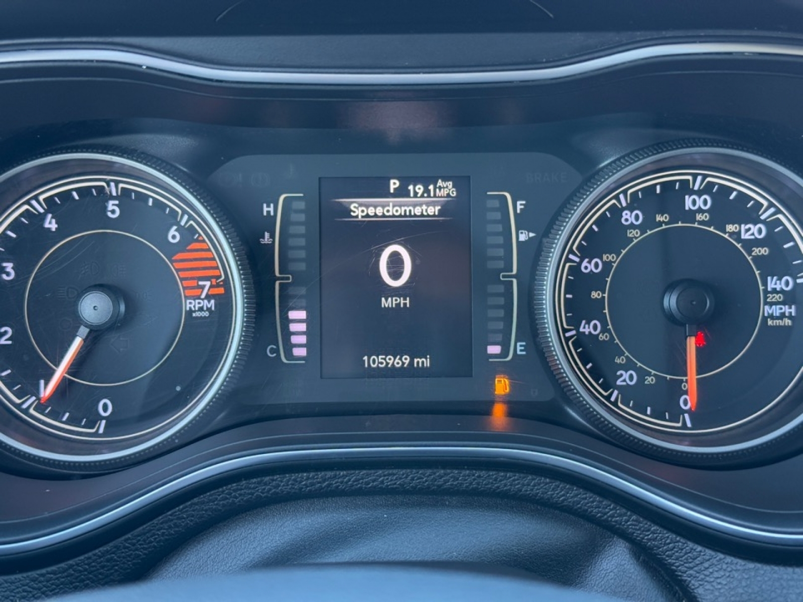 2019 Jeep Cherokee Latitude FWD, 38969, Photo