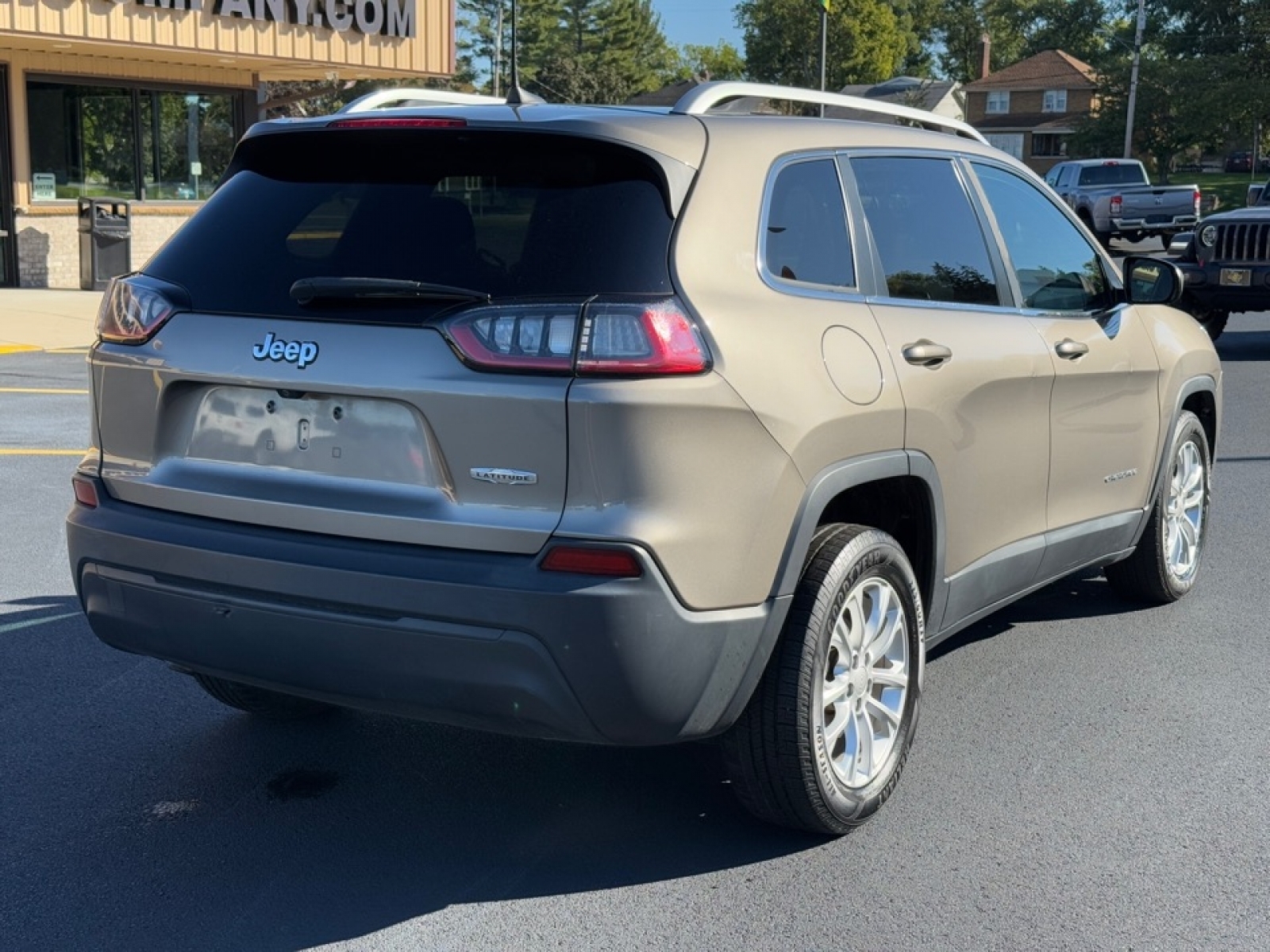 2019 Jeep Cherokee Latitude FWD, 38969, Photo
