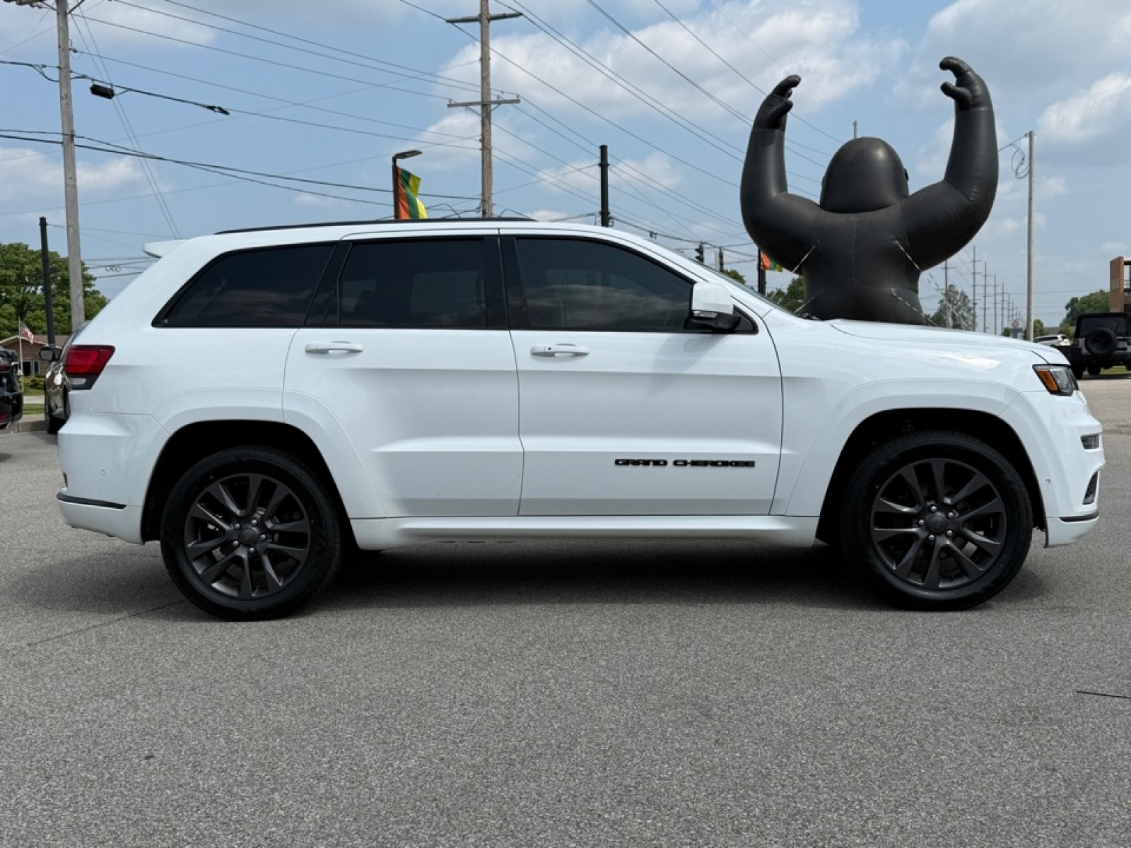 2019 Jeep Grand Cherokee Overland, 38502, Photo