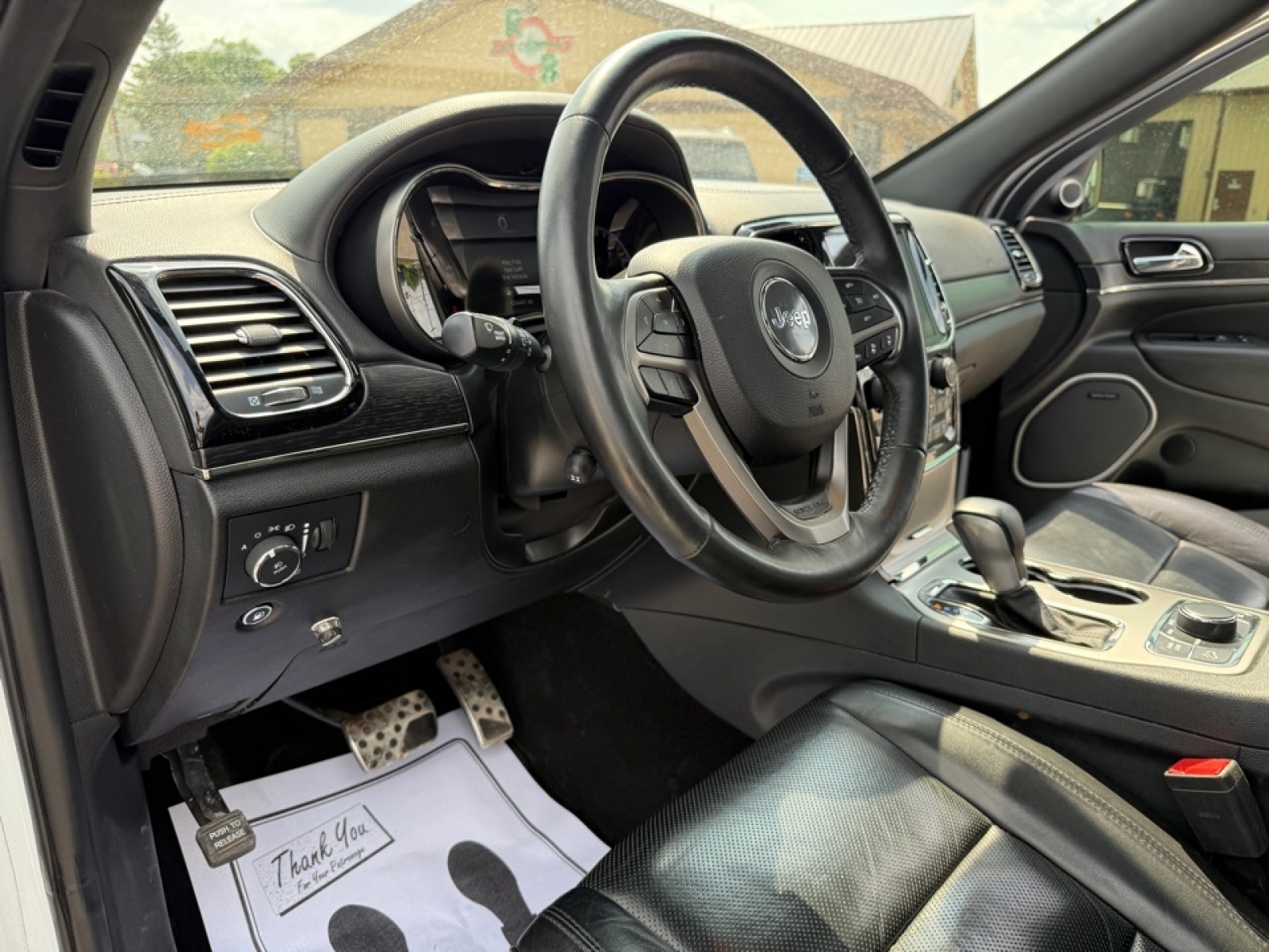2019 Jeep Grand Cherokee Overland, 38502, Photo