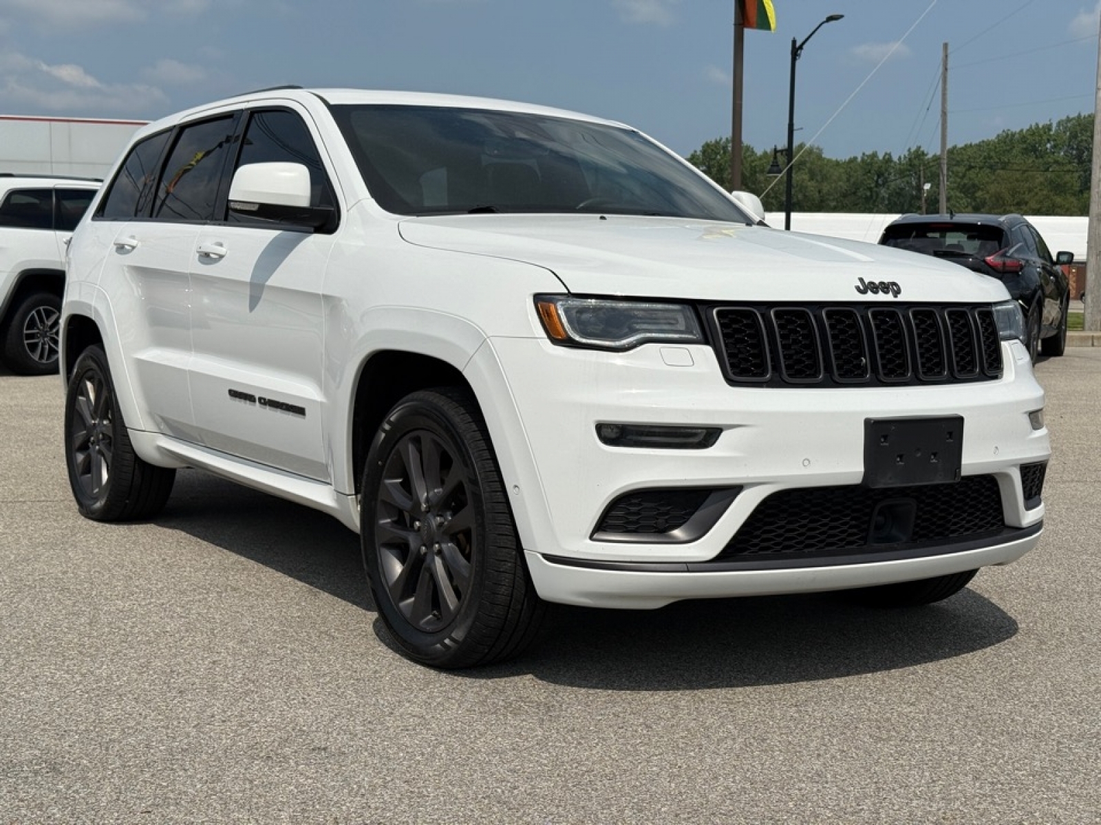 2019 Jeep Grand Cherokee Overland, 38502, Photo