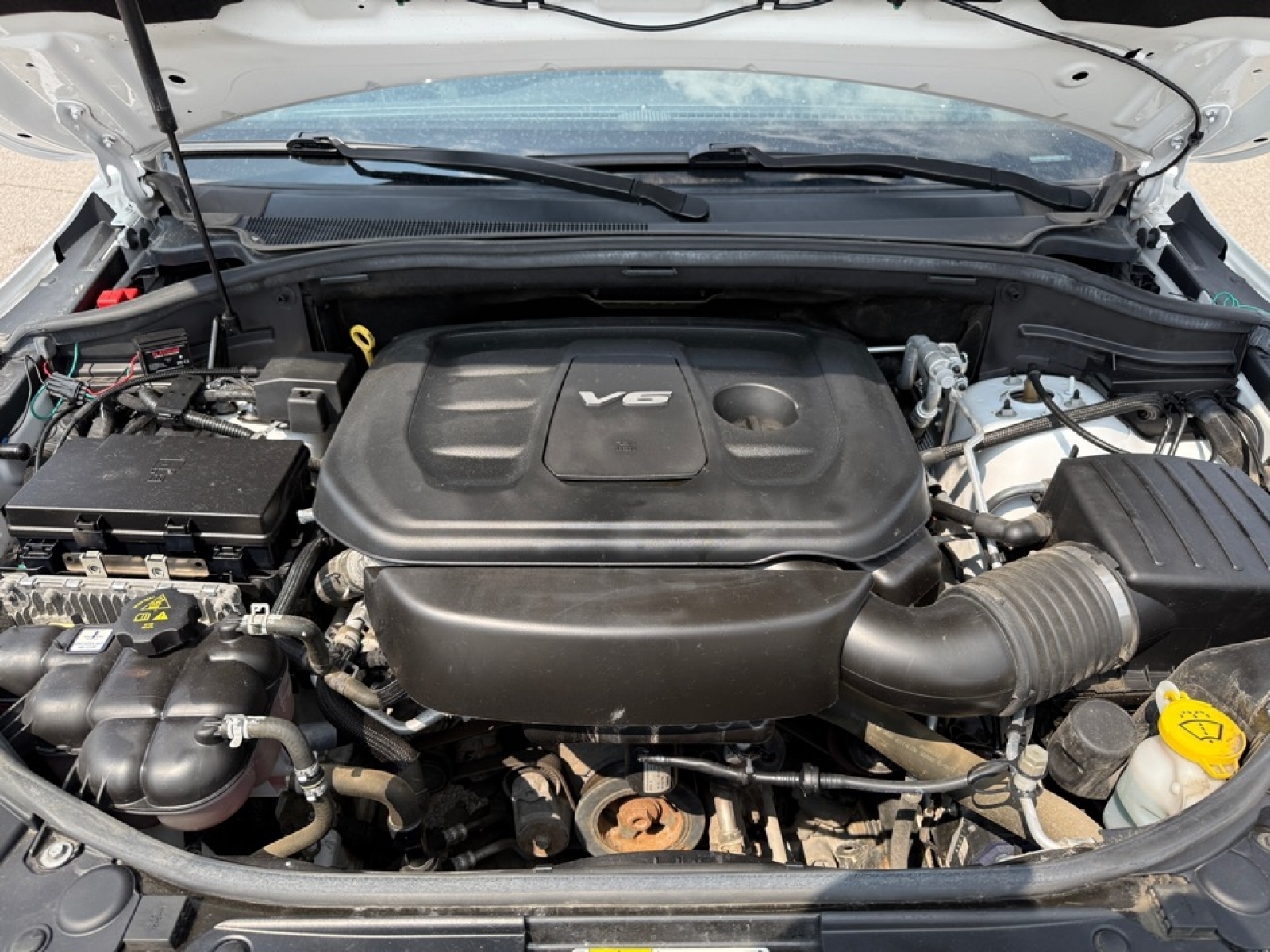 2019 Jeep Grand Cherokee Overland, 38502, Photo