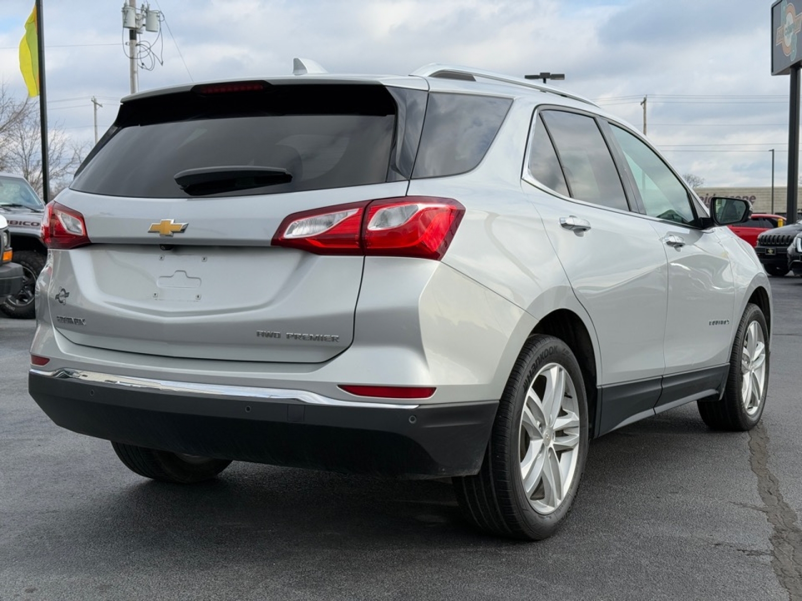 2020 Chevrolet Equinox image