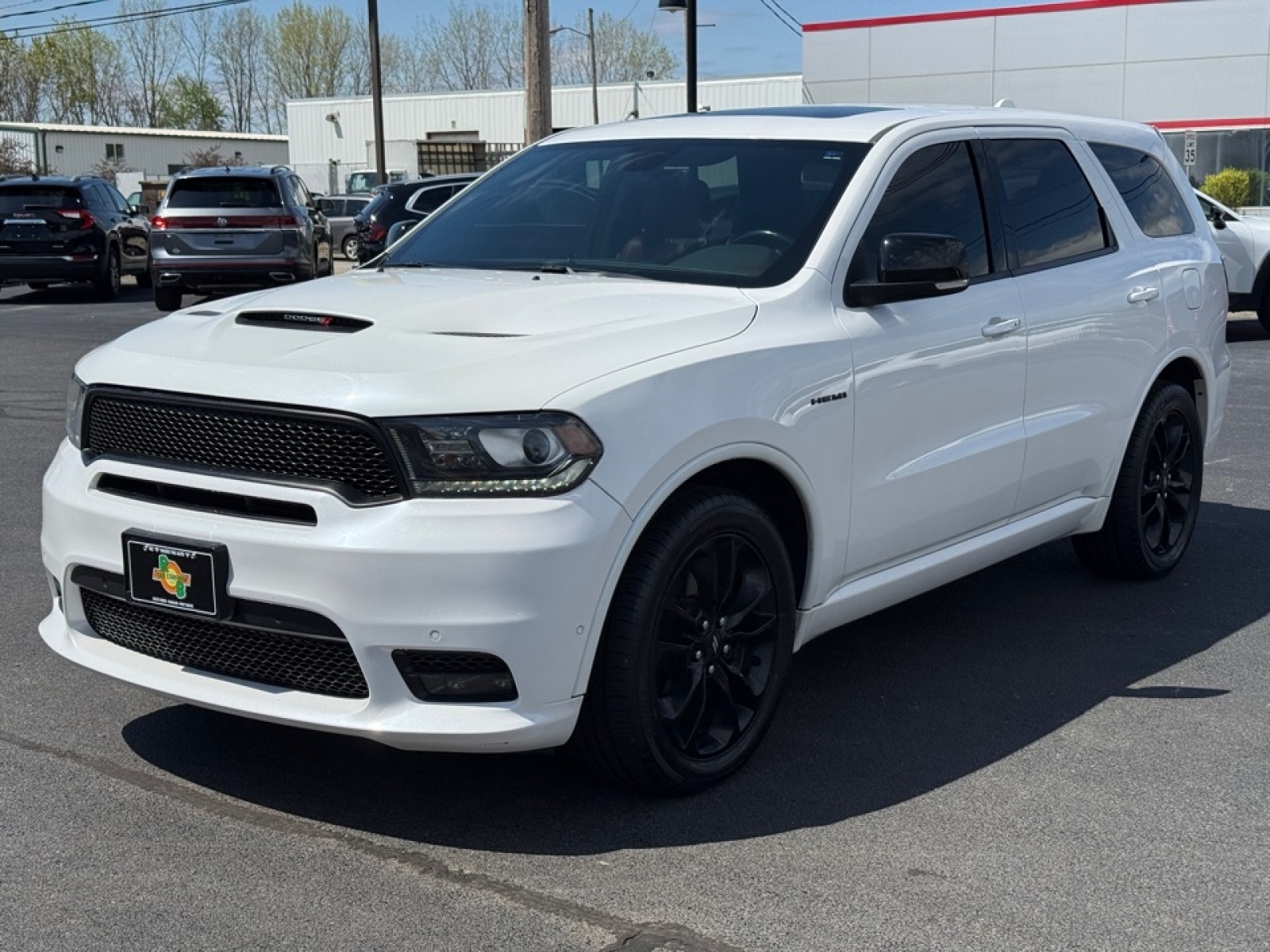 View vehicle photo 4