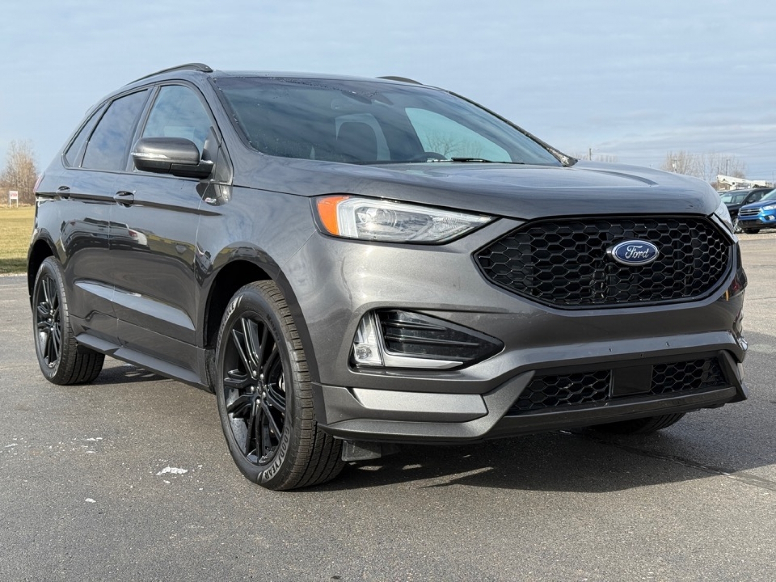 2020 Ford Edge image