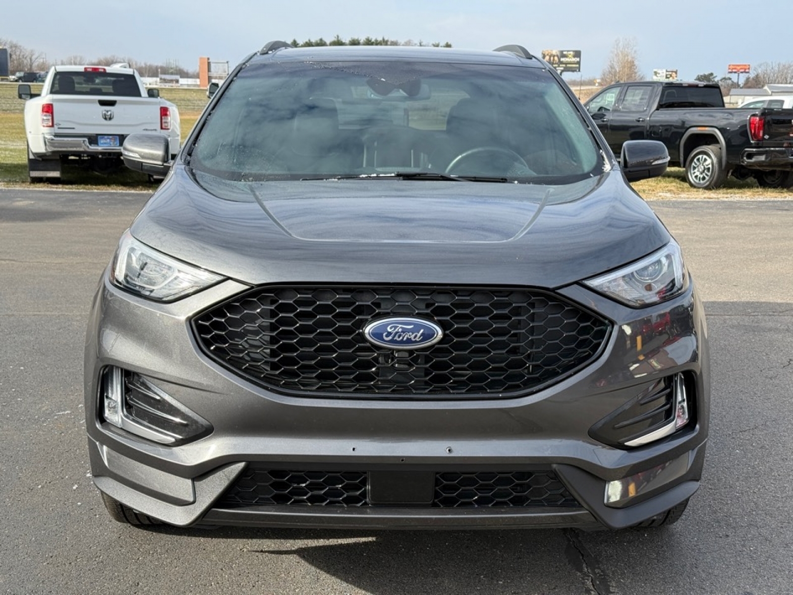 2020 Ford Edge image