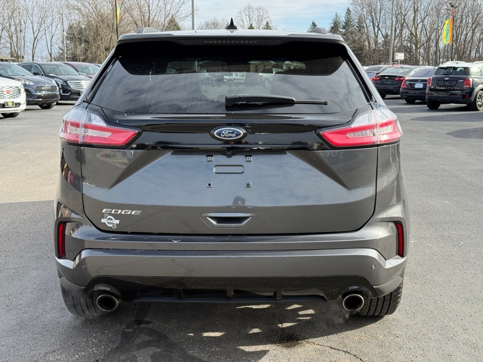 2020 Ford Edge image