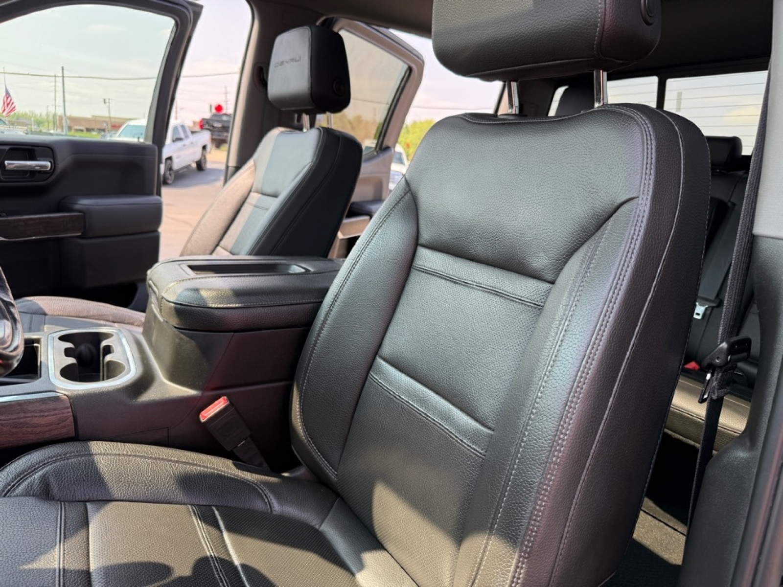 2020 GMC Sierra 1500 4WD Crew Cab Short Box Denali, 38401, Photo